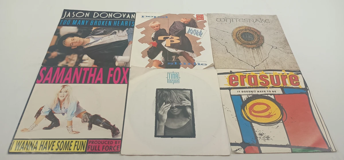 Lot van 27 vinylsingles – Jaren 80