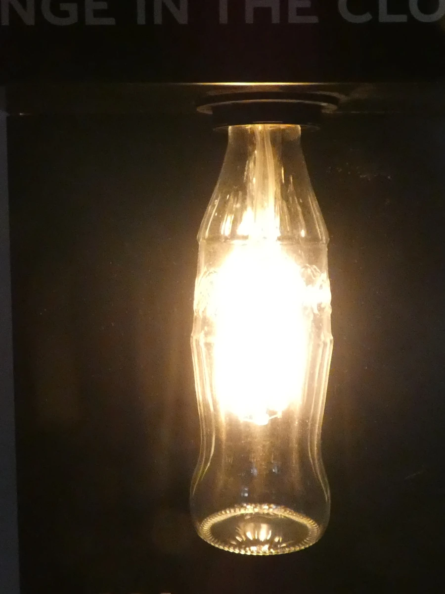 Vintage Coca-Cola wandlamp met flesvormige lamp