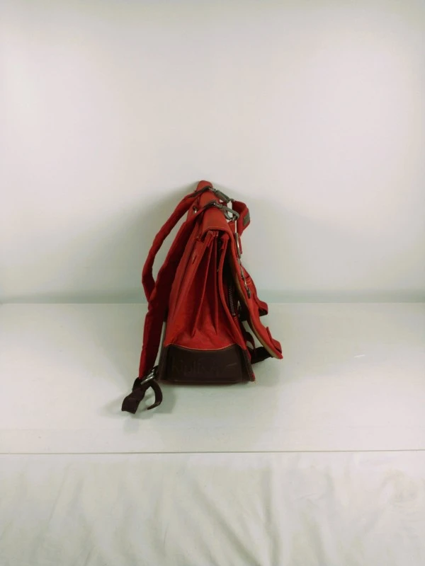 Kipling rugzak/schooltas in rood met etui en 6 aapjes-sleutelhangers