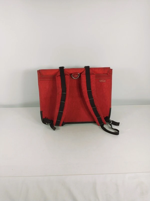 Kipling rugzak/schooltas in rood met etui en 6 aapjes-sleutelhangers