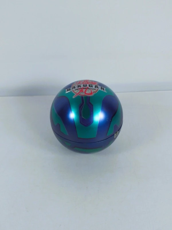 Grote partij Bakugan Battle Brawlers met figuren, kaarten, opbergkoffers en draagcase