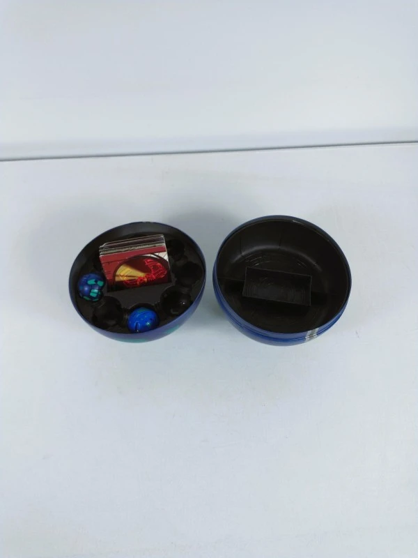Grote partij Bakugan Battle Brawlers met figuren, kaarten, opbergkoffers en draagcase