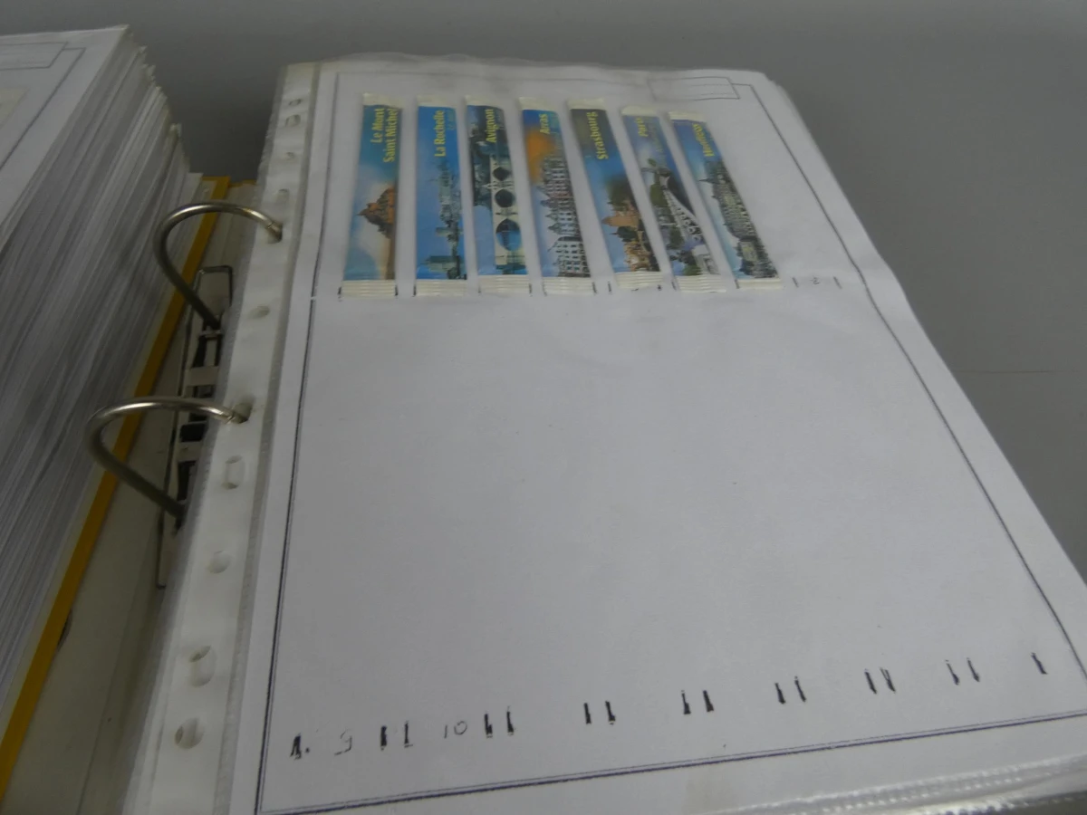 6 mappen met suikerbuisjes