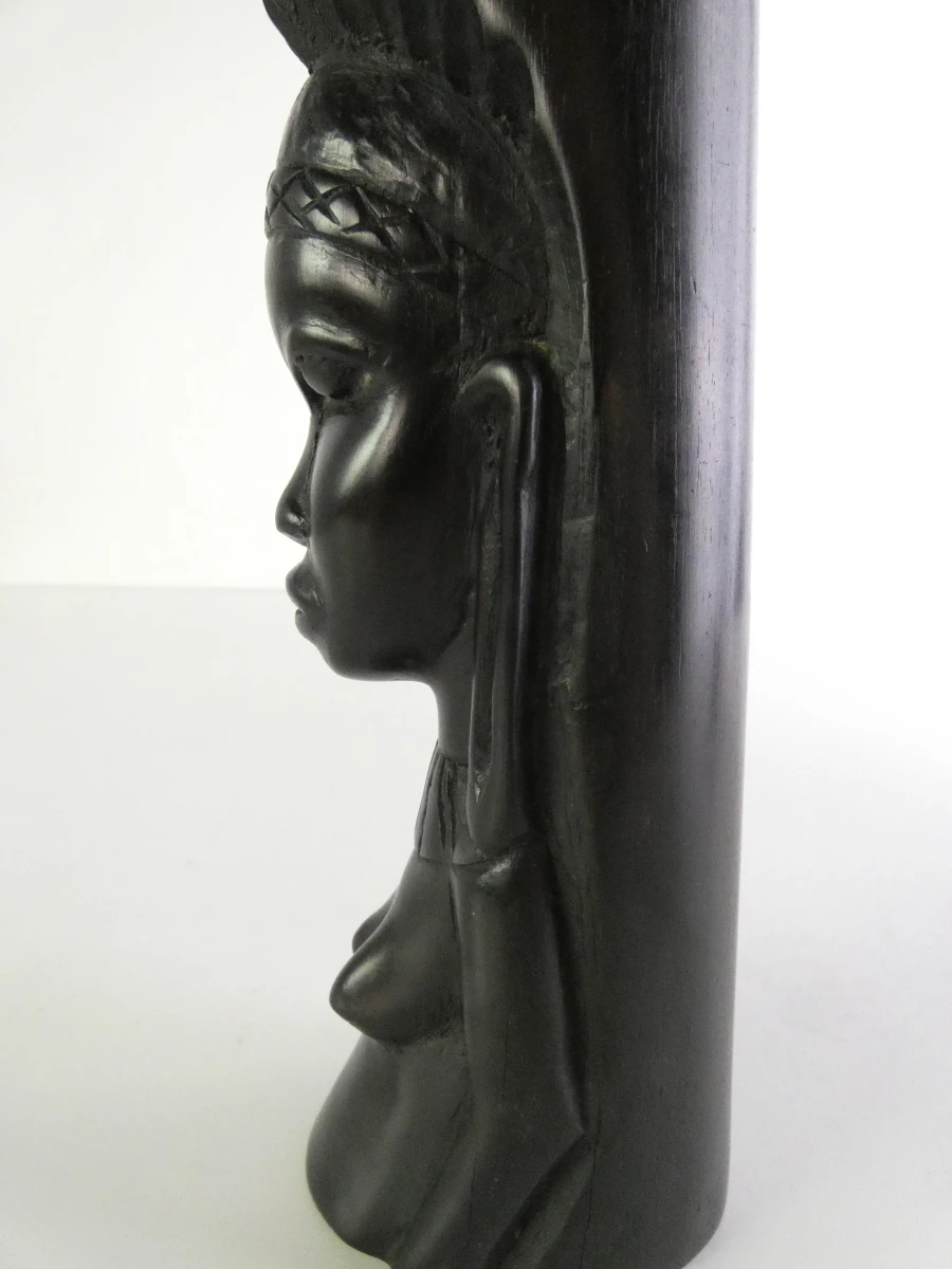Handgesneden ebbenhouten Afrikaanse vrouwensculptuuren