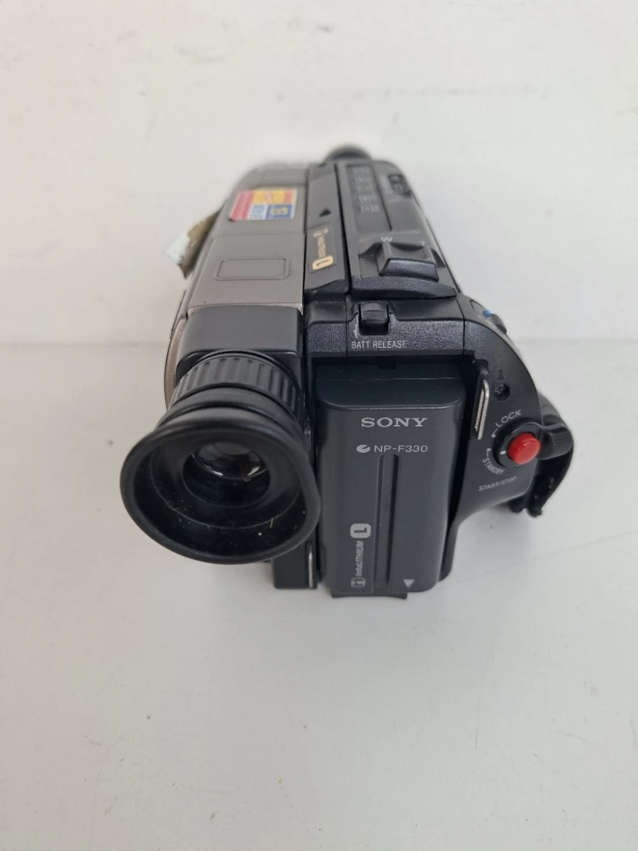 📹  Vintage Sony Handycam CCD-TR515E (Video Hi8) Set  📹