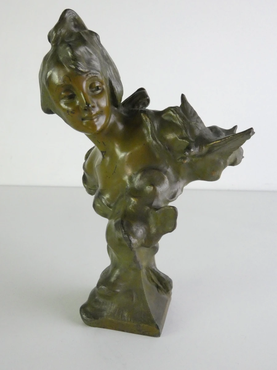 Bronzen Art Nouveau Vrouwenbeeld – Gesigneerd (P. Rigual)