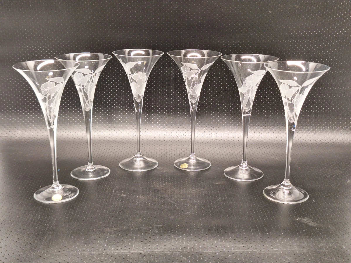 Stijlvolle Champagne-/Cocktailset – Verzilverd Cristofle Gallia dienblad, Bohemia kristallen ijsemmer en 6 elegante champagneglazen