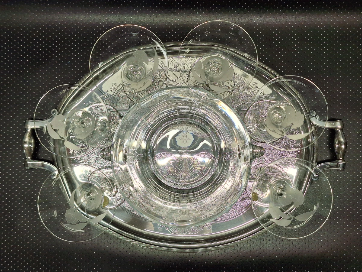 Stijlvolle Champagne-/Cocktailset – Verzilverd Cristofle Gallia dienblad, Bohemia kristallen ijsemmer en 6 elegante champagneglazen