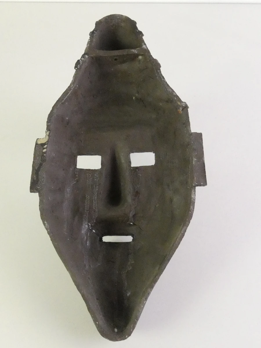 Handgemaakte Afrikaanse terracotta wandmaskers